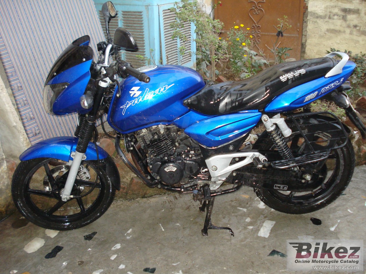 Bajaj Pulsar 180 DTS-i UG