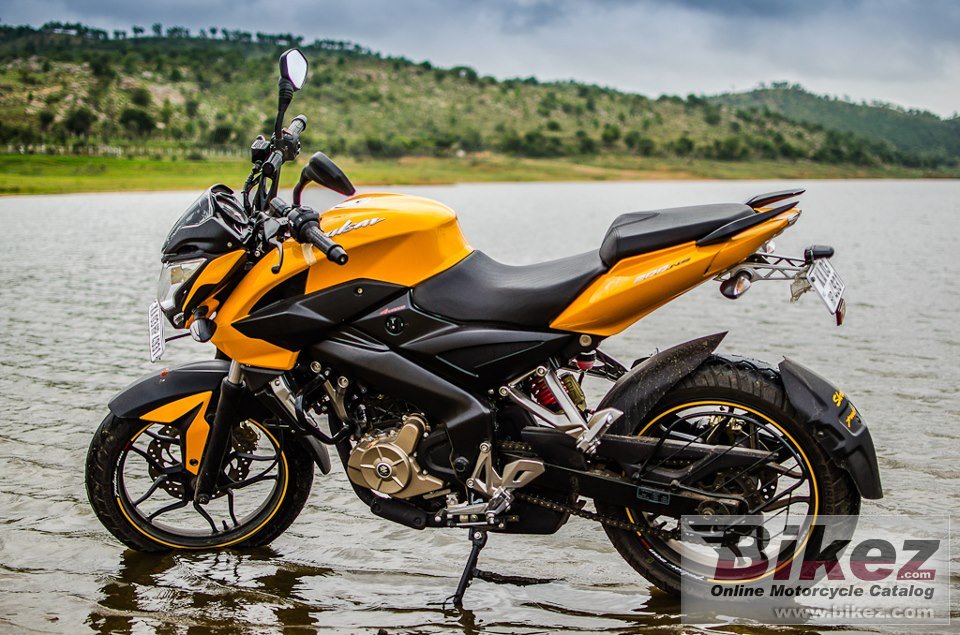 Bajaj Pulsar 200 NS