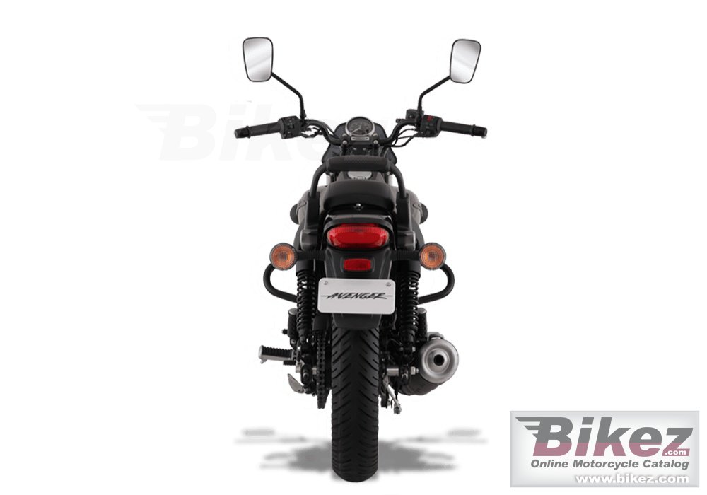 Bajaj Avenger 160 Street