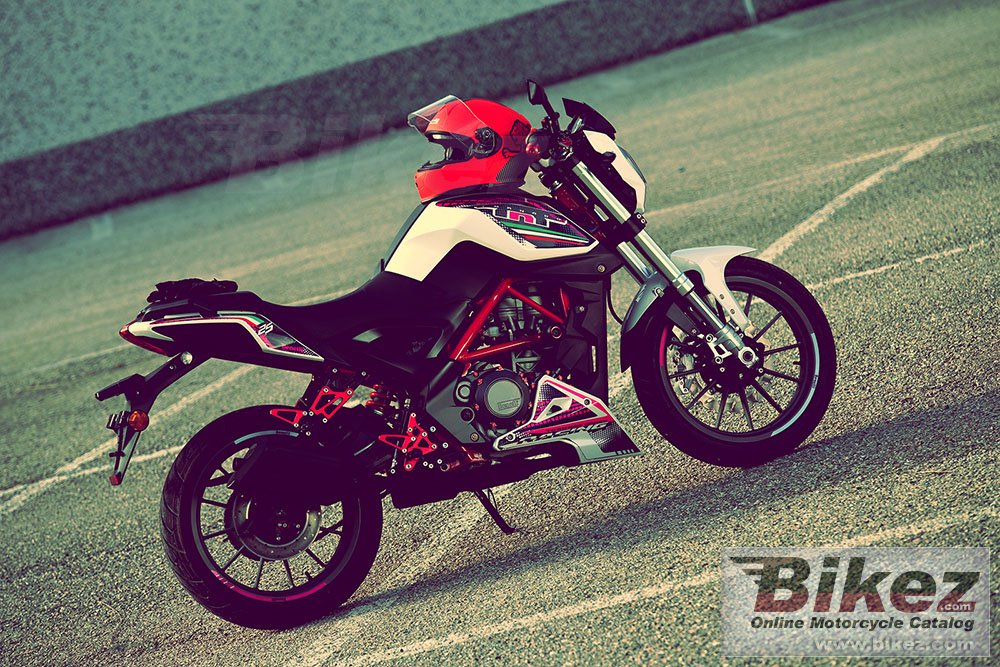 Benelli TNT 25