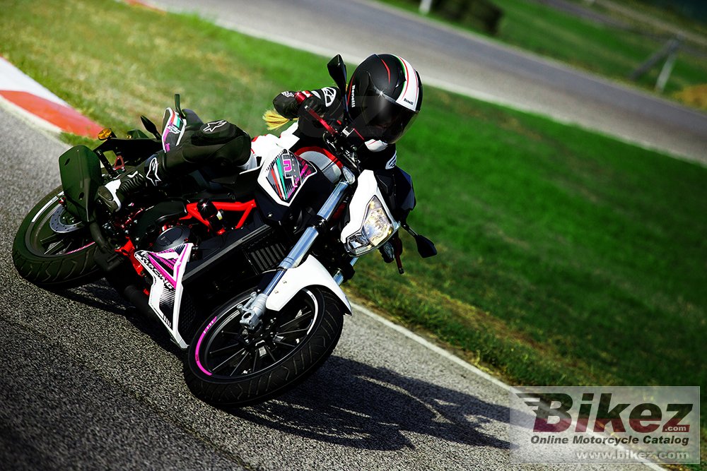 Benelli TNT 25