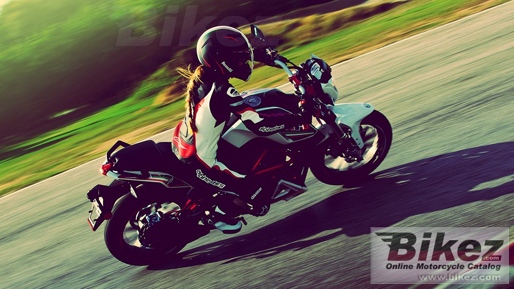 Benelli TNT 25