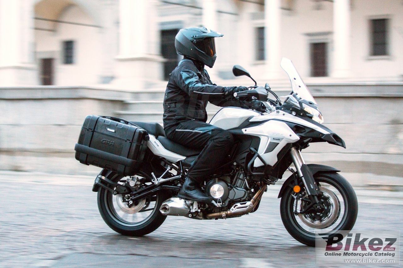 Benelli TRK 502
