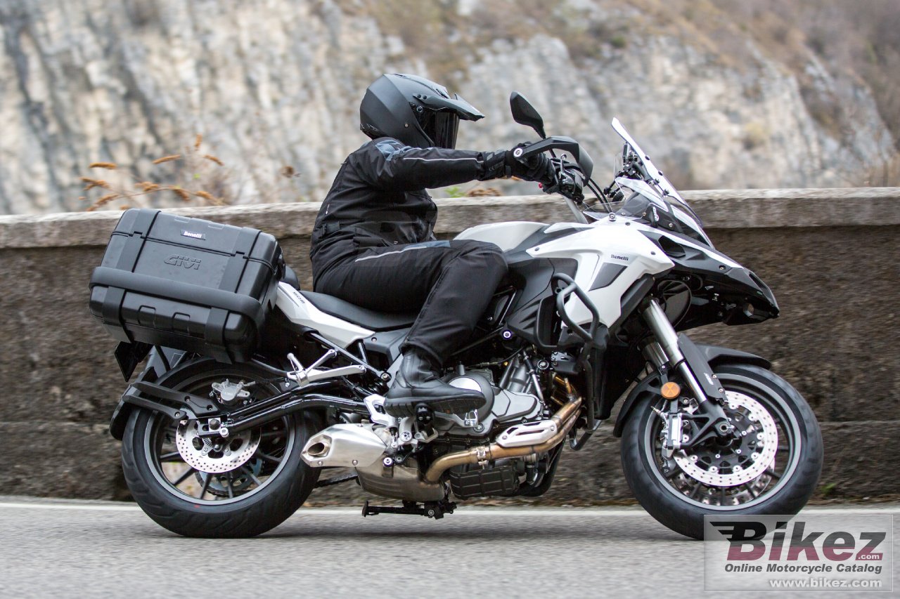 Benelli TRK 502