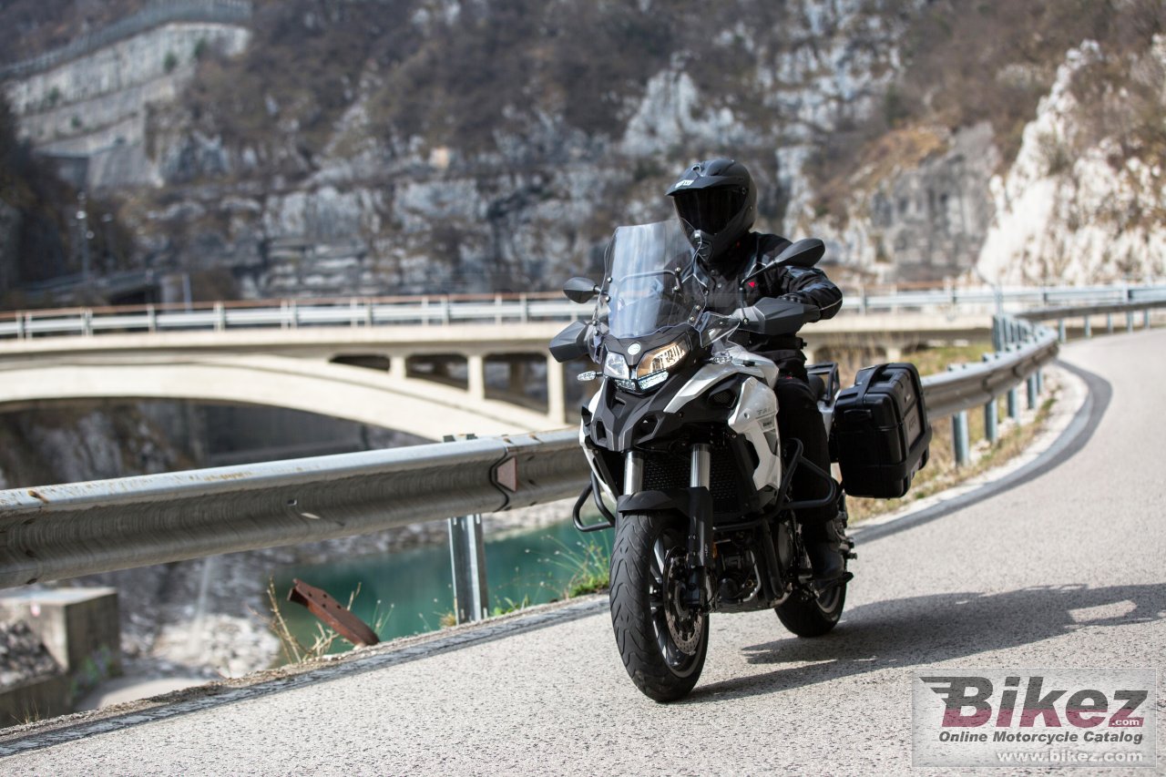 Benelli TRK 502