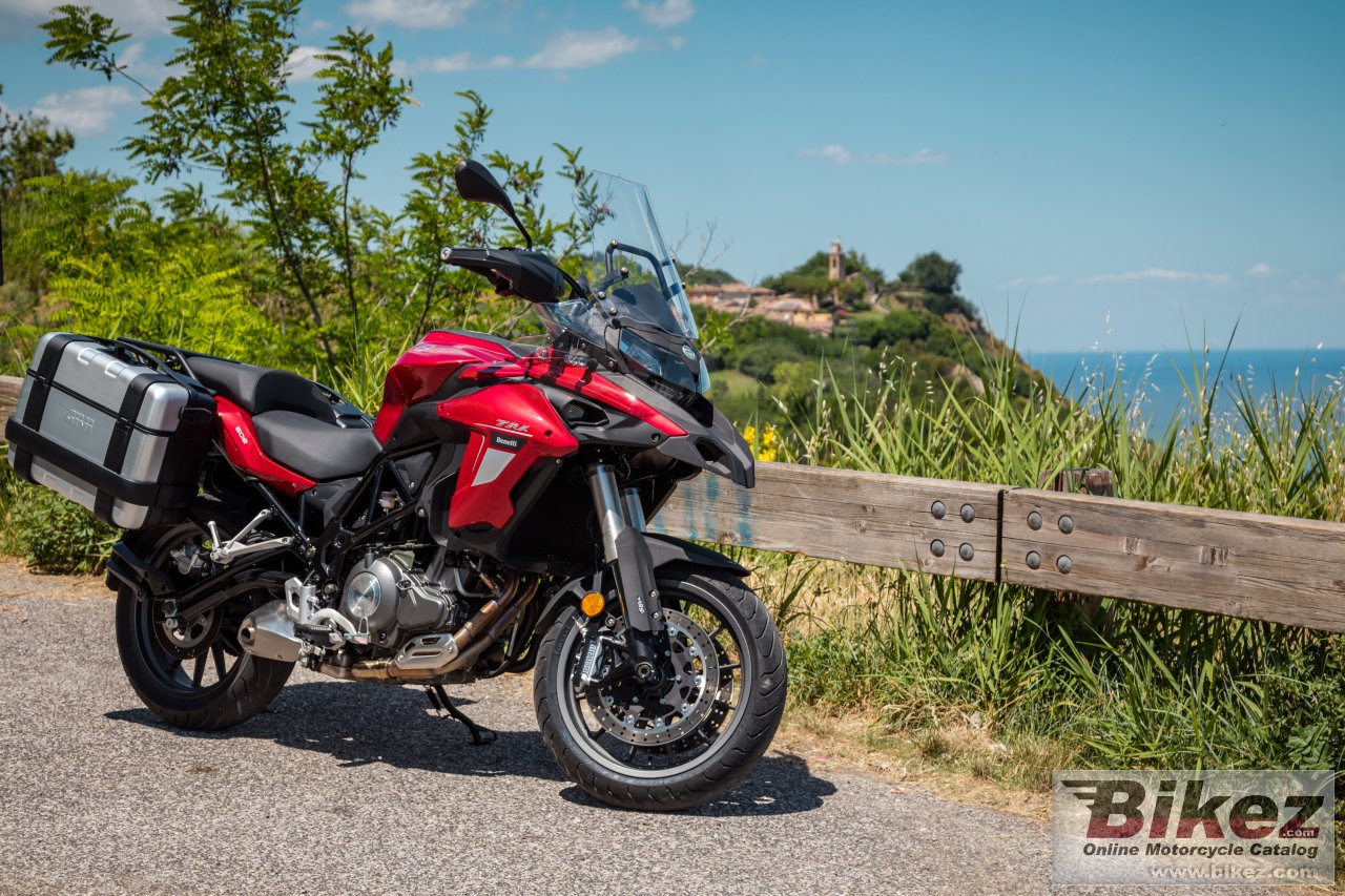 Benelli TRK 502
