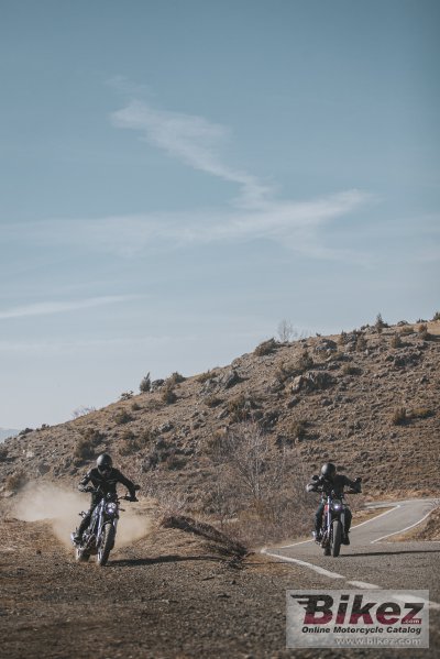2022 Benelli Leoncino 500 Trail ES