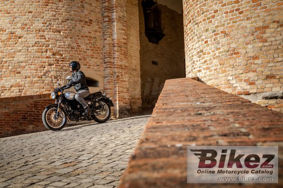 2023 Benelli Imperiale 400