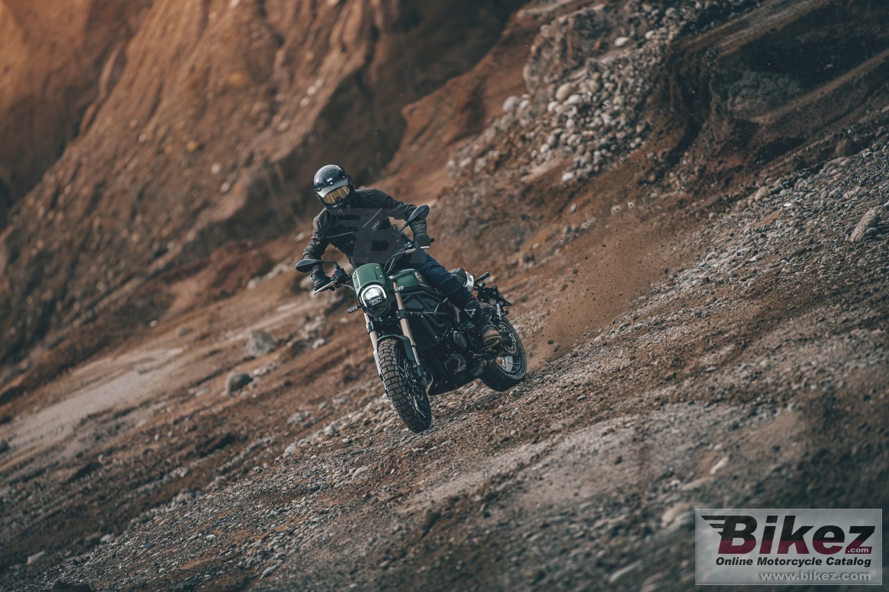 Benelli Leoncino 800 Trail