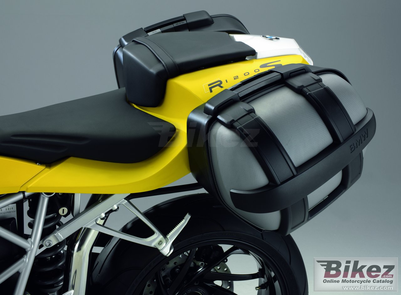 BMW R1200S