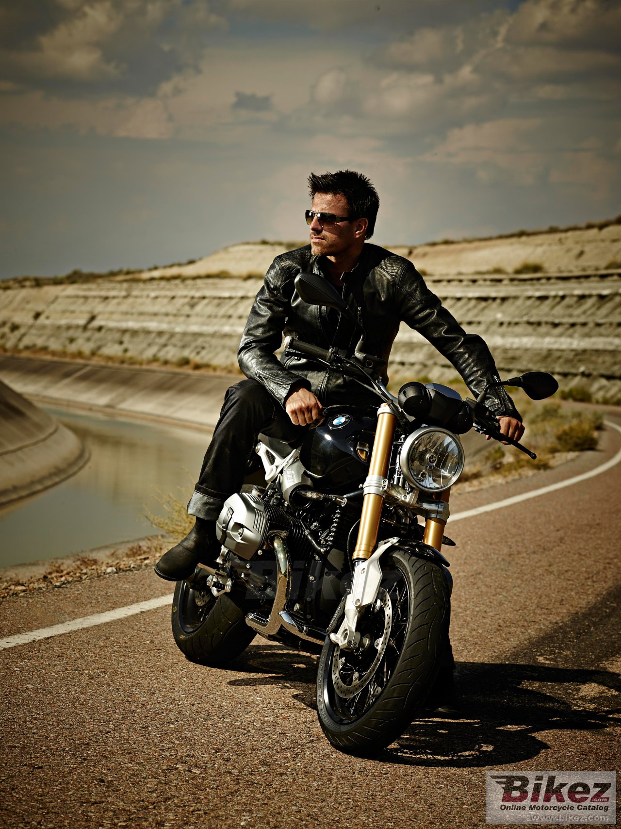 BMW R nine T