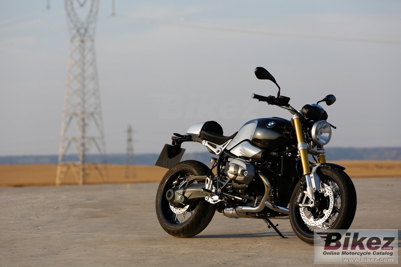 BMW R nine T