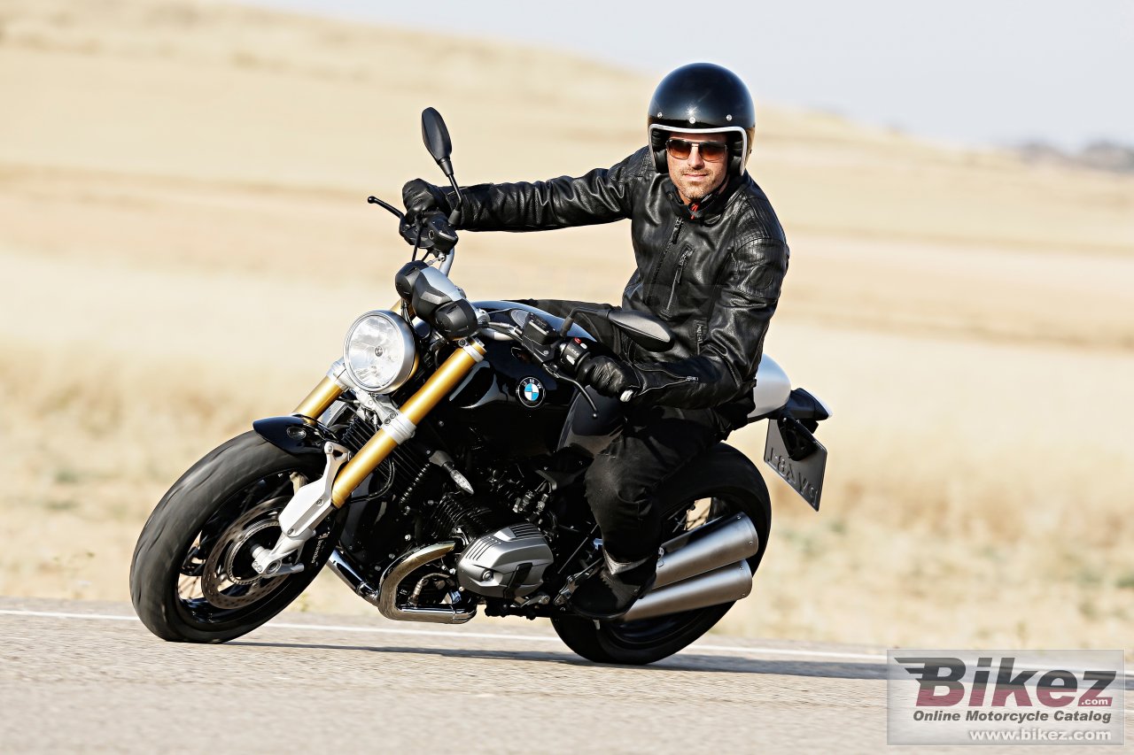 BMW R nine T