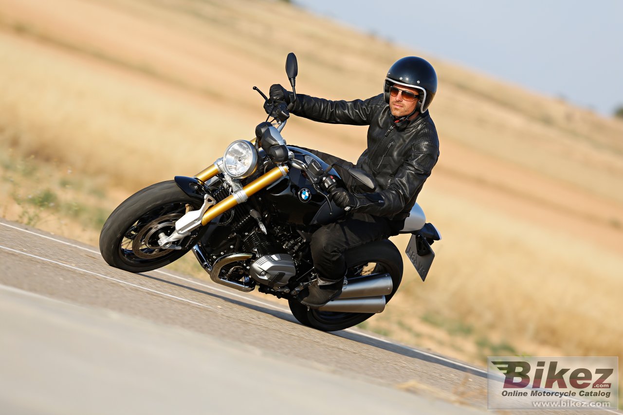 BMW R nine T