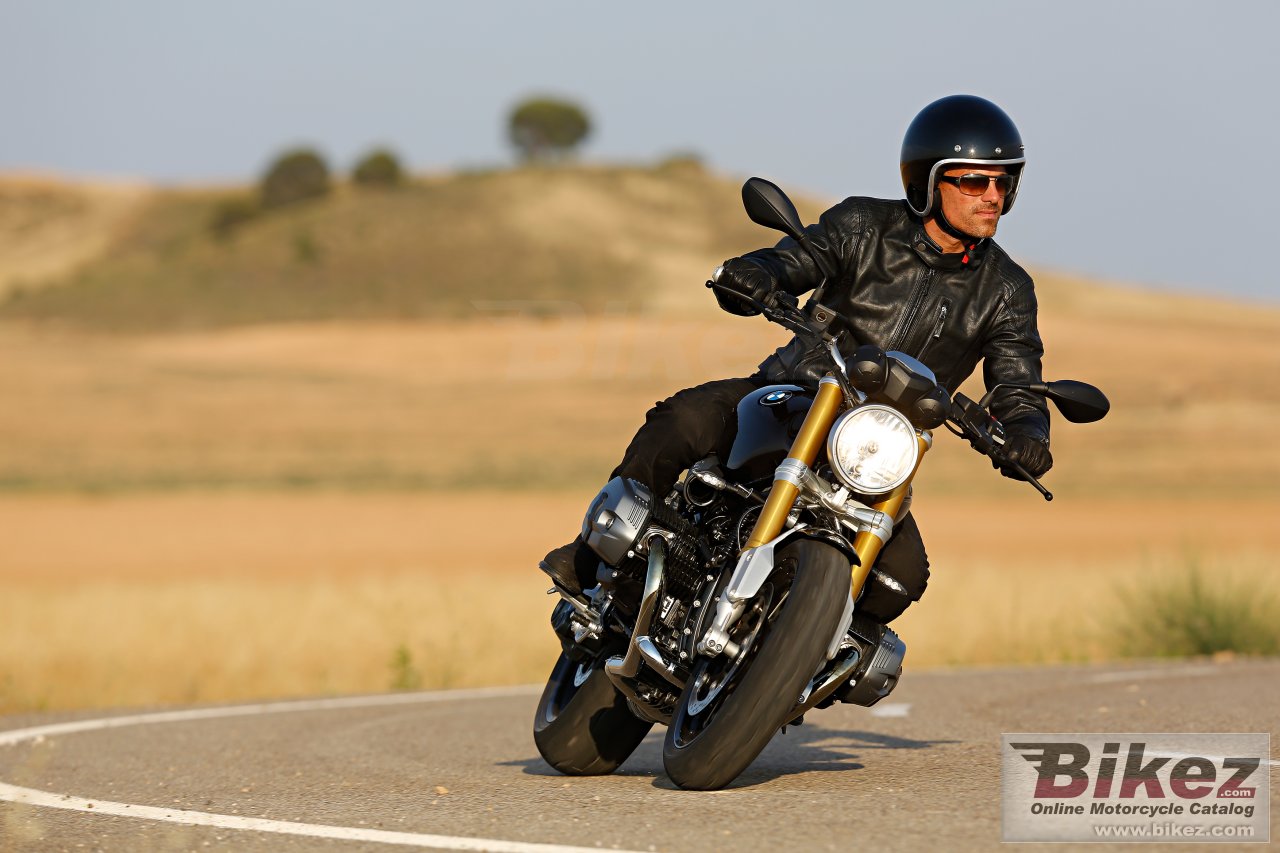 BMW R nine T