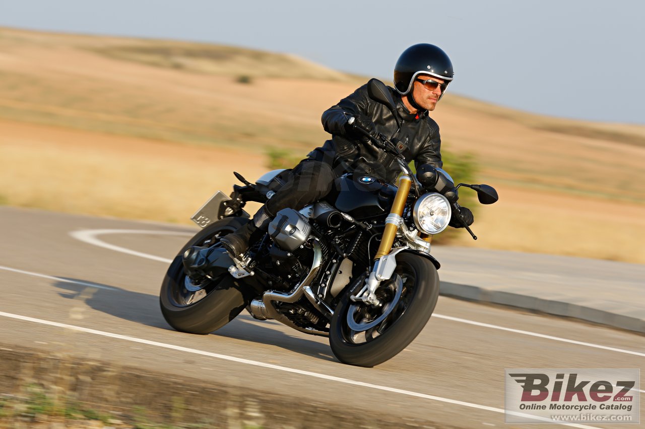BMW R nine T