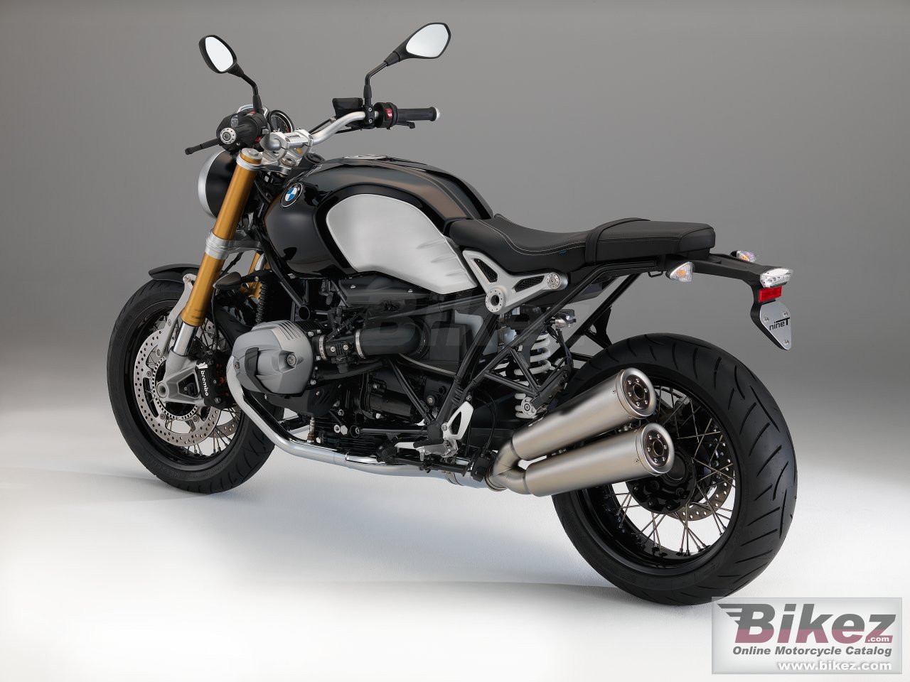 BMW R nine T