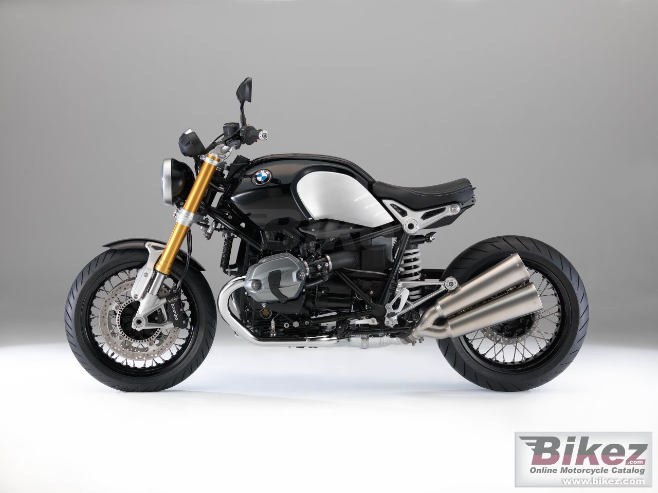 BMW R nine T