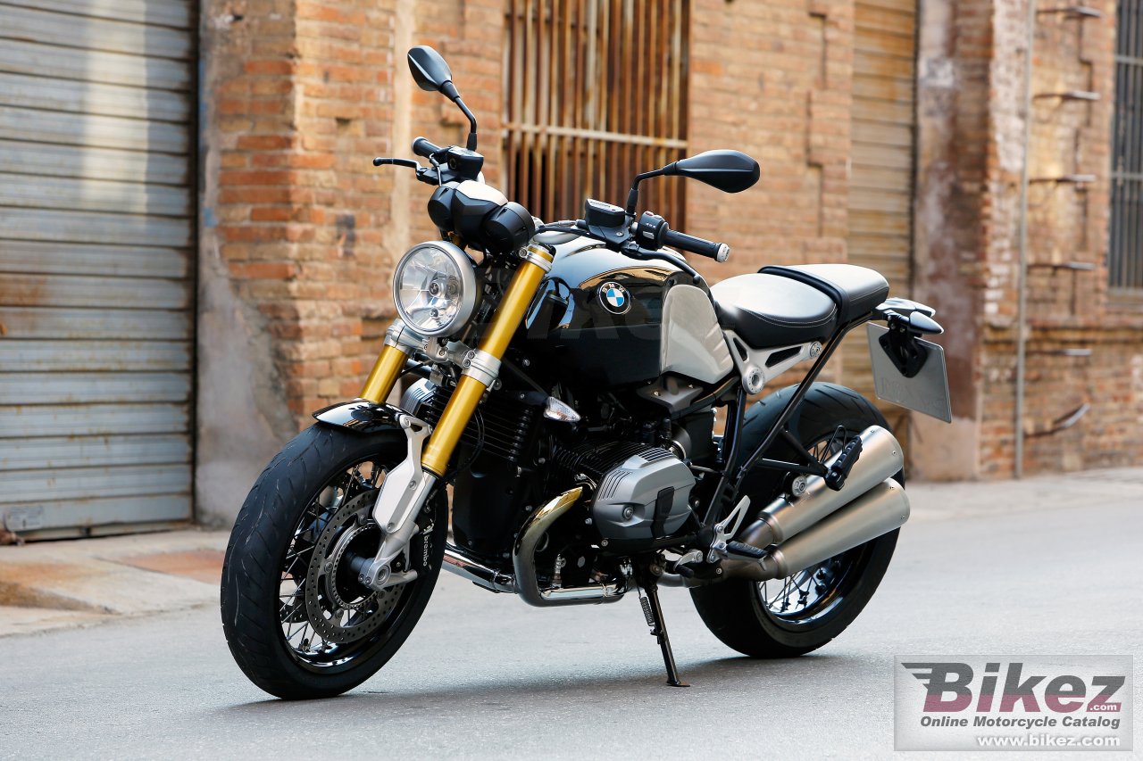 BMW R nine T