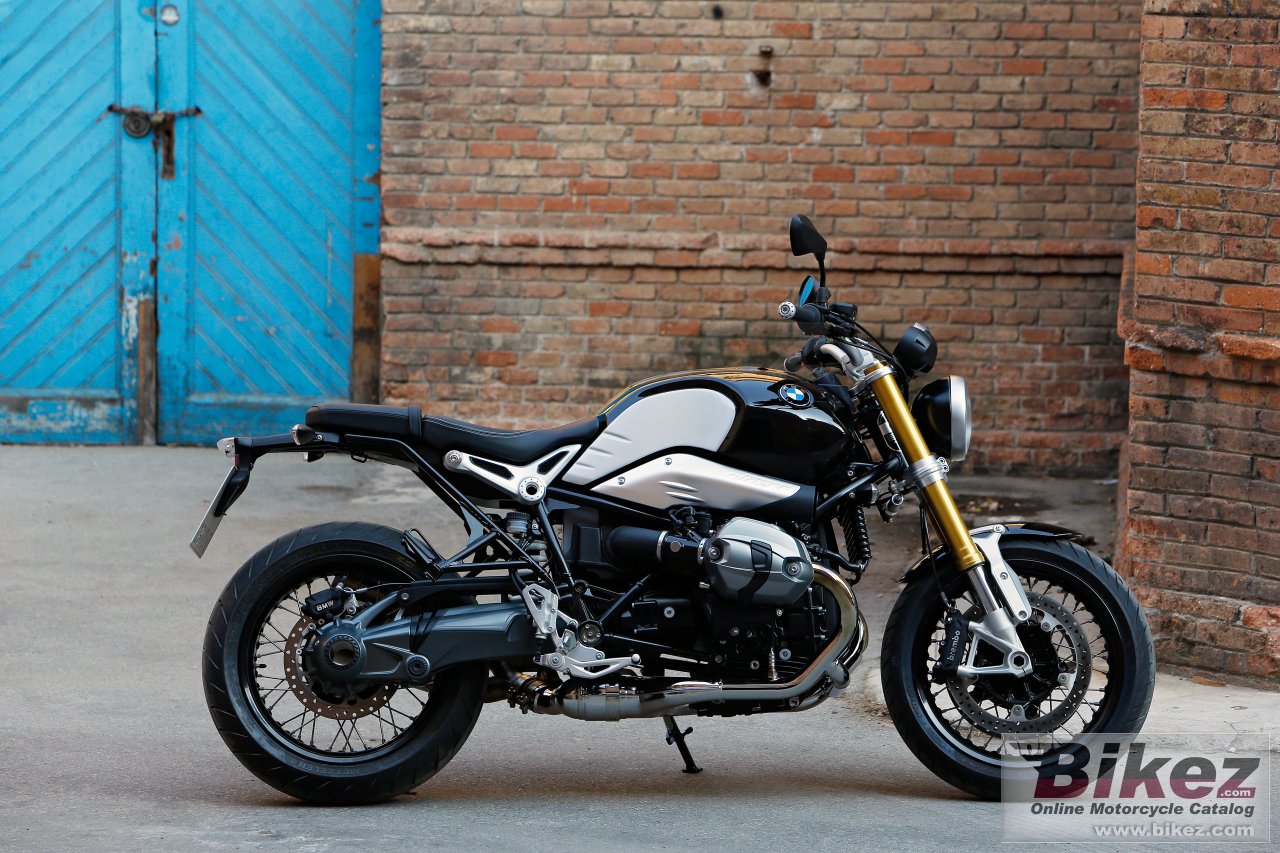 BMW R nine T