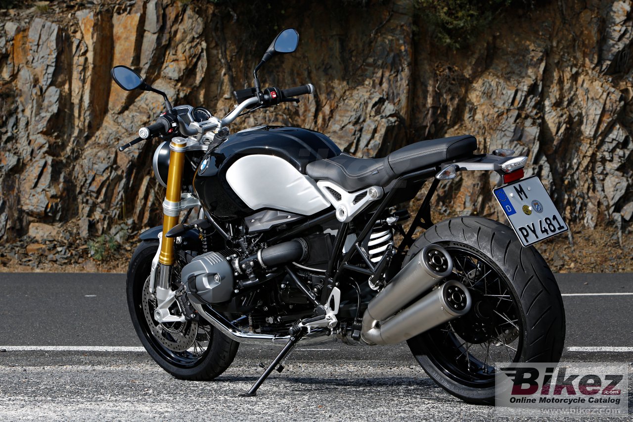 BMW R nine T