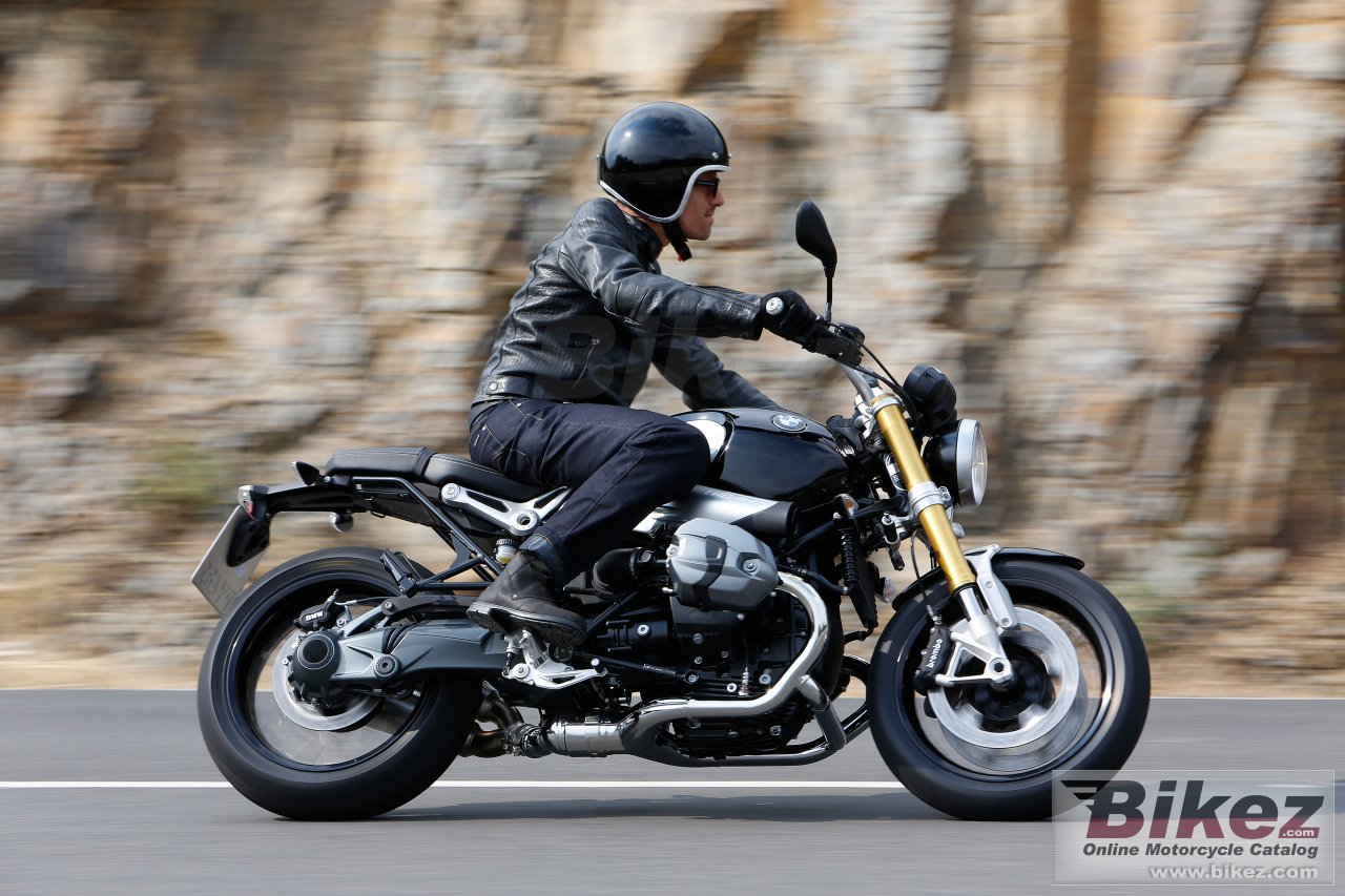 BMW R nine T