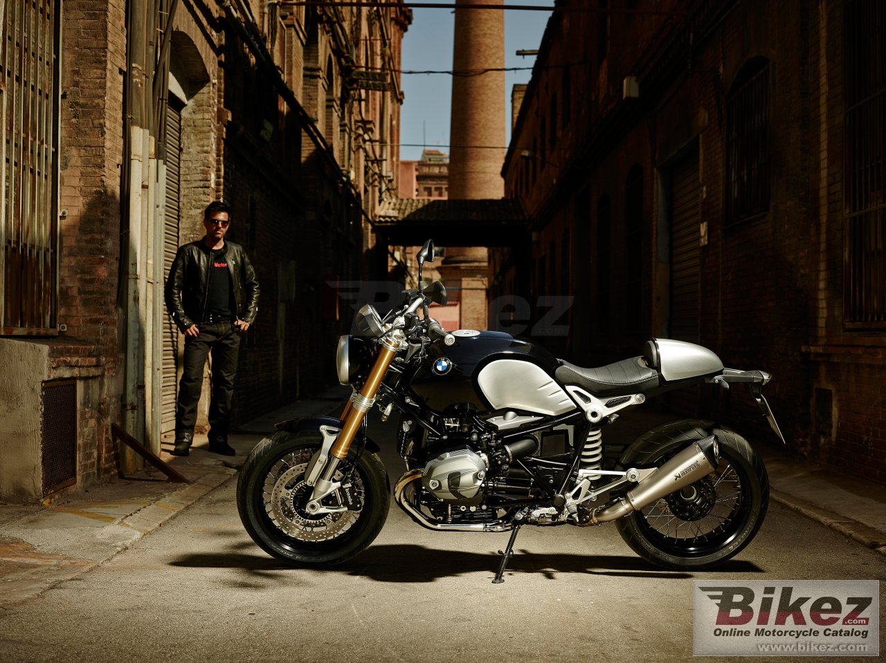 BMW R nine T