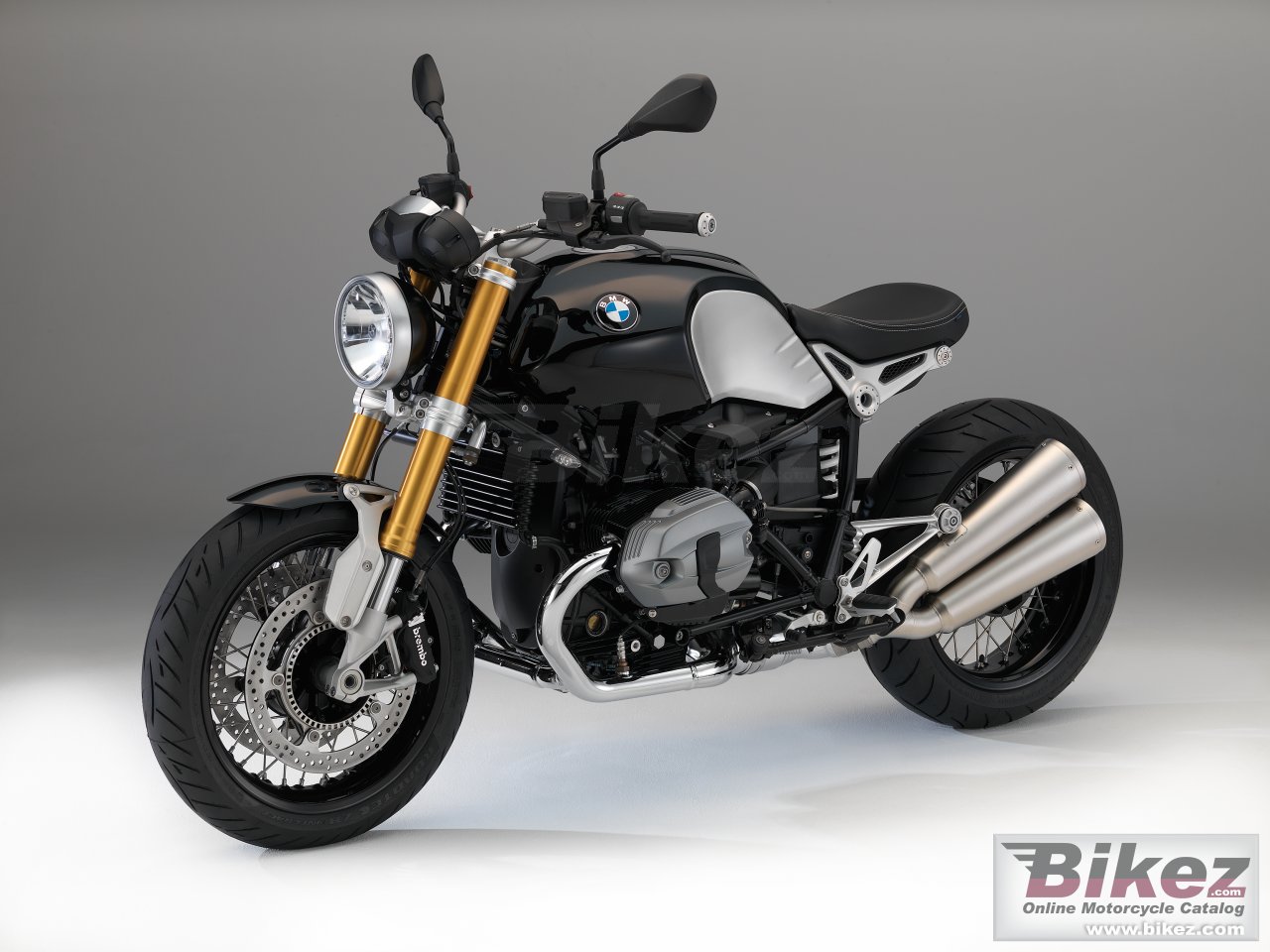 BMW R nine T