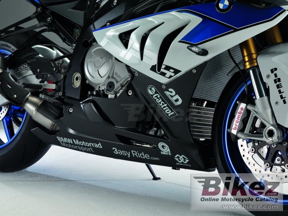 2015 BMW HP4