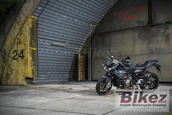 2017 BMW S 1000 R