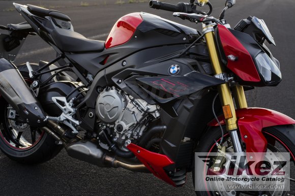 2017 BMW S 1000 R