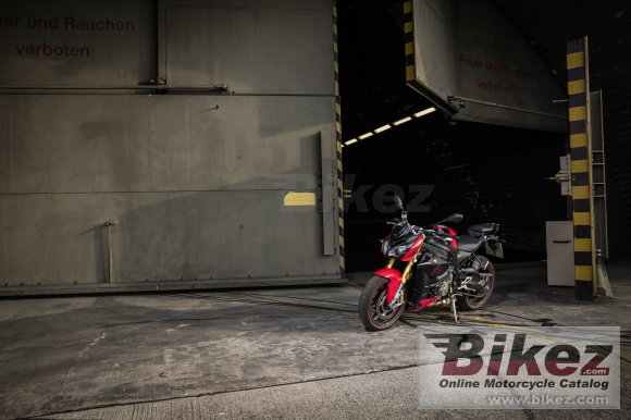 2017 BMW S 1000 R