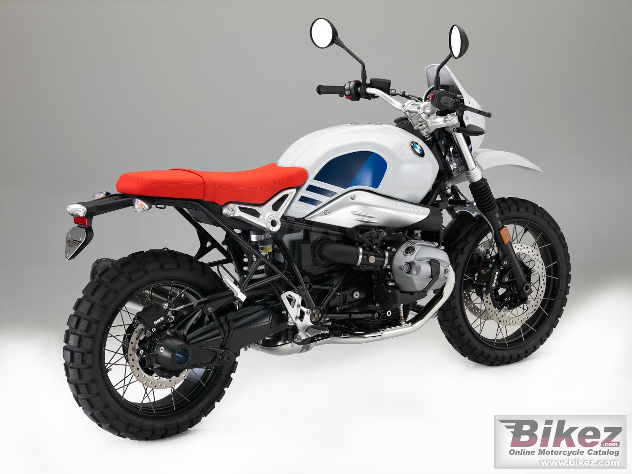 BMW R nineT