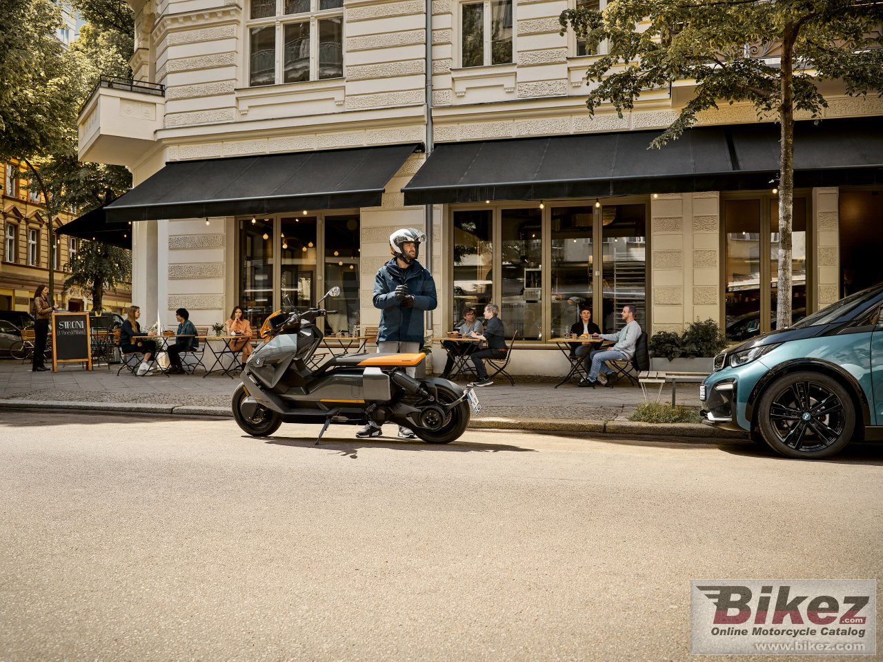 BMW CE 04