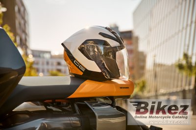 2022 BMW CE 04