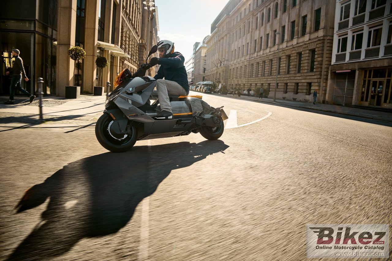 BMW CE 04