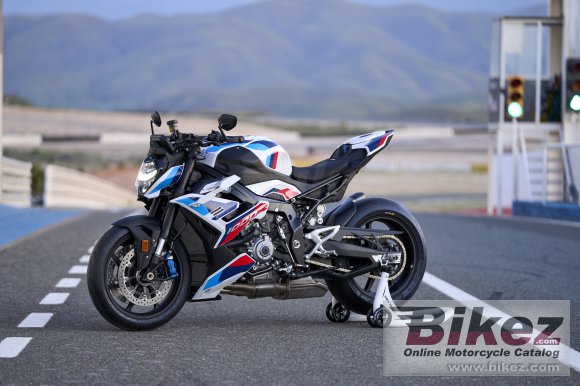 2023 BMW M 1000 R