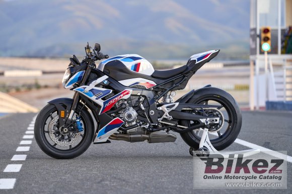 2023 BMW M 1000 R