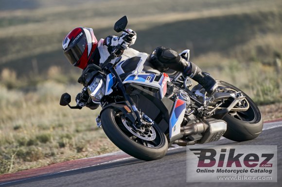 2023 BMW M 1000 R