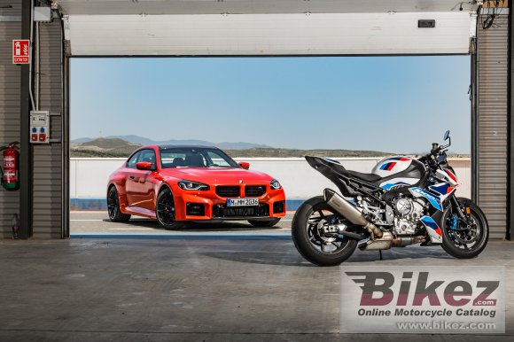 2023 BMW M 1000 R