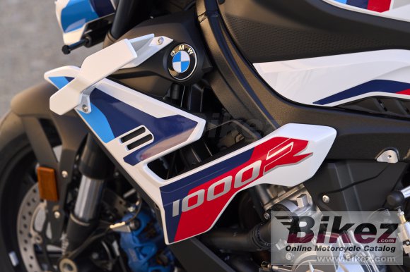 2023 BMW M 1000 R