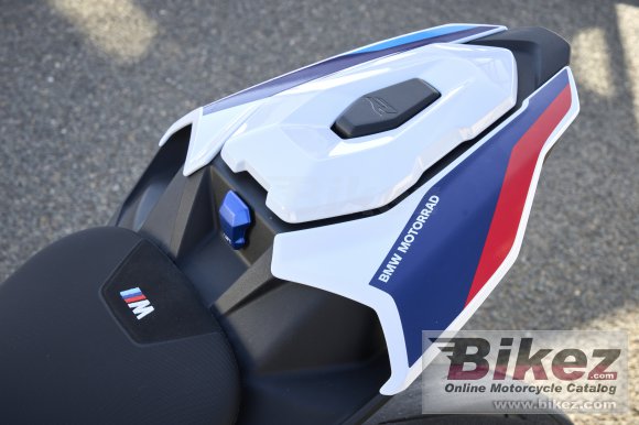 2023 BMW M 1000 R