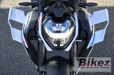 2023 BMW M 1000 R