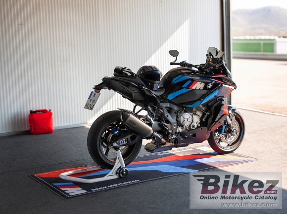 2024 BMW M 1000 XR