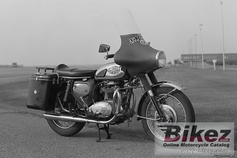 BSA A 50 Royal Star