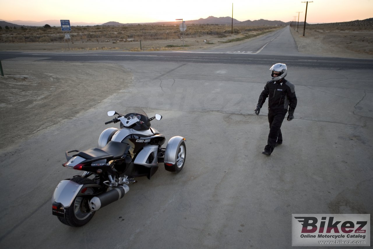 Can-Am Spyder Roadster