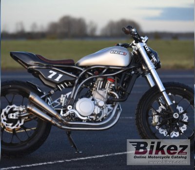2019 CCM Spitfire Flat Tracker specifications and pictures