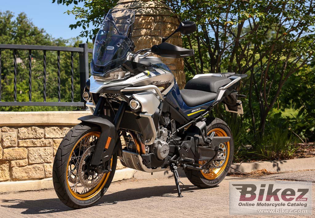 CF Moto 800 Adventura Street