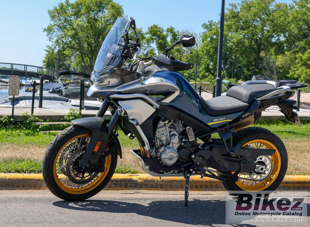 CF Moto 800 Adventura Street