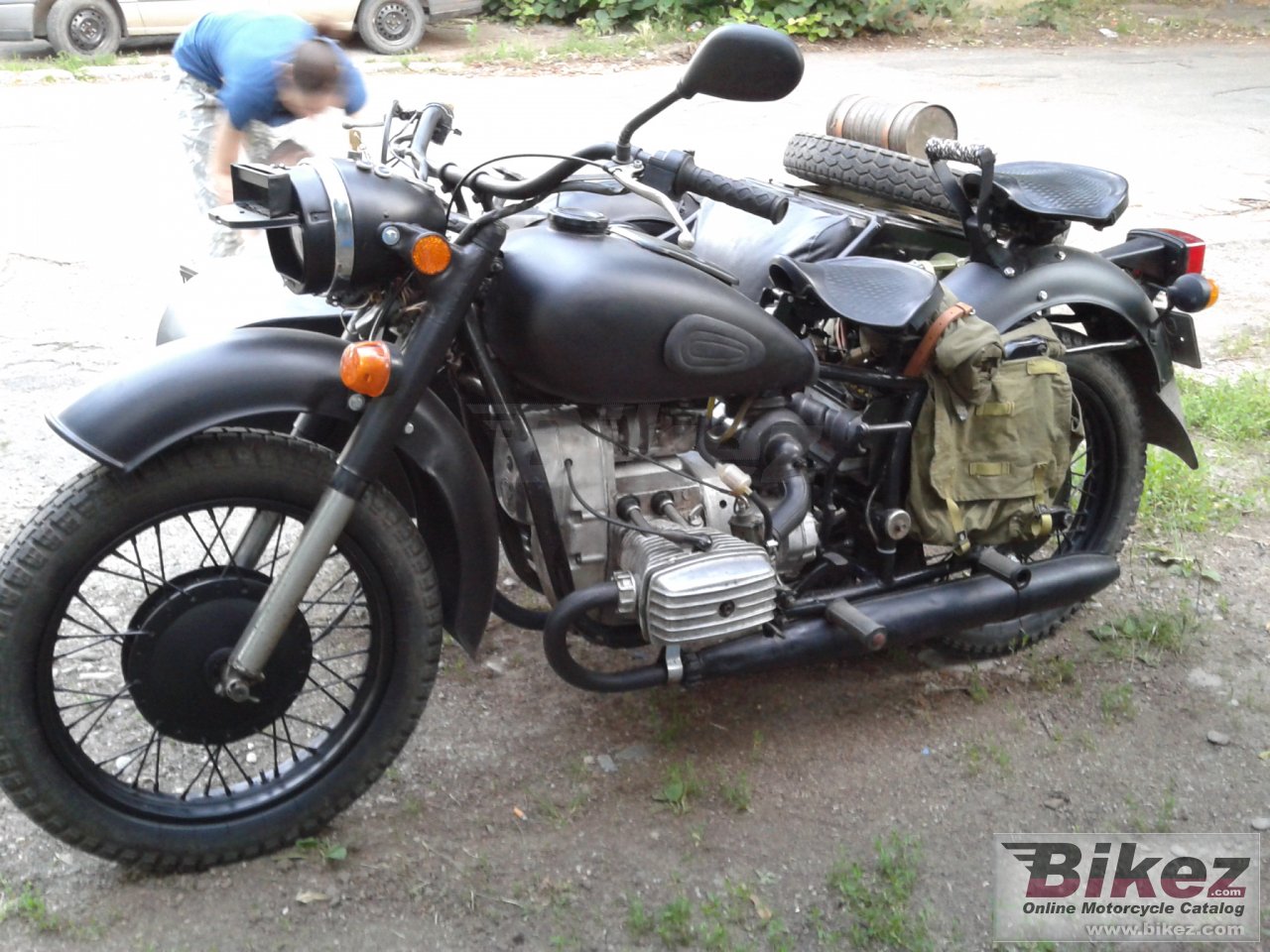 Dnepr MT 11 (with sidecar)